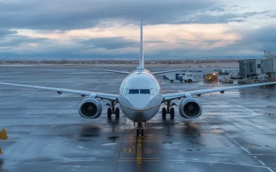 American Airlines Flight 1006 Engine Fire at Denver (N885NN)